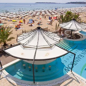 4* Aparthotel Golden Rainbow